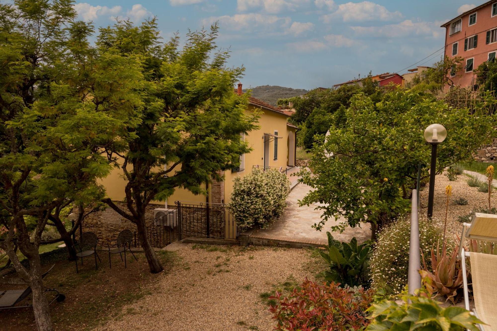 דולצ'דו Agriturismo San Michele Di Danio Giovanni מראה חיצוני תמונה